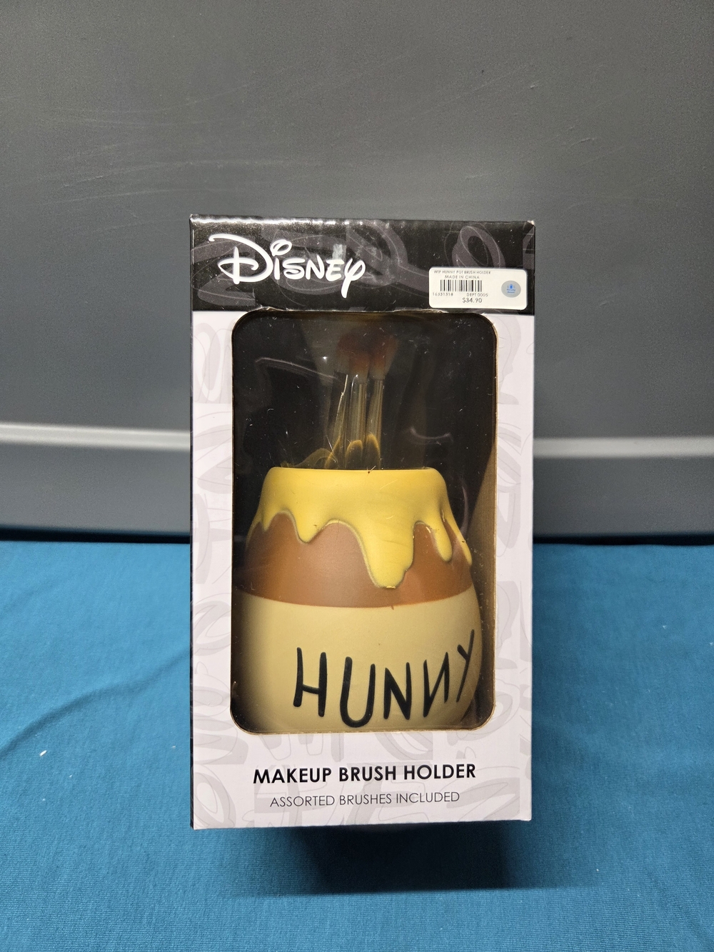 Disney Winnie The Pooh Hunny Pot Makeup Brush Set & Holder